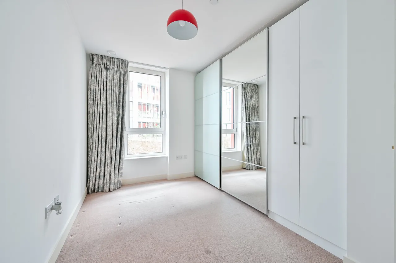 Apartment 12, Distel Apartments, 19 Telegraph Avenue, London, photo 11
