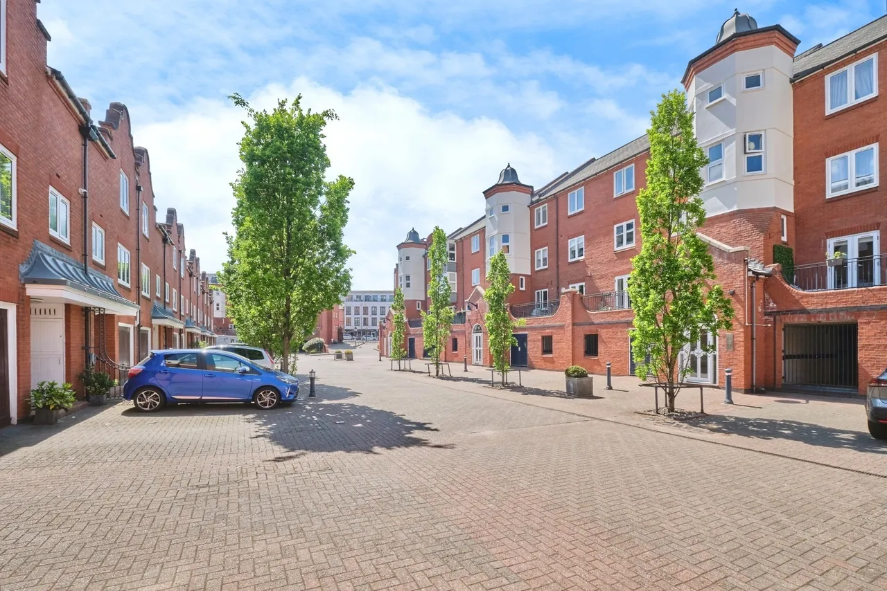 Symphony Court, Birmingham, B16, photo 16