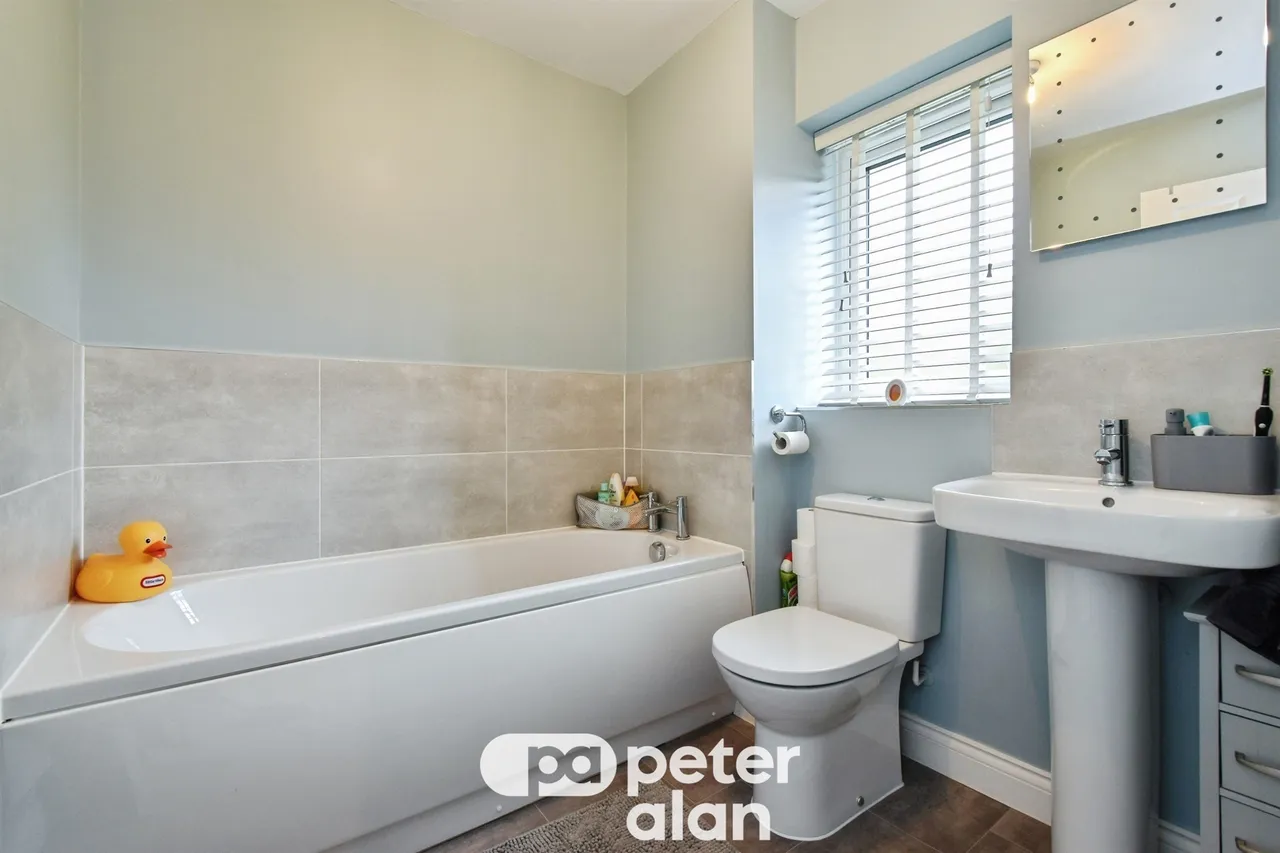 Llys Clarence Aberdare, CF44, photo 14