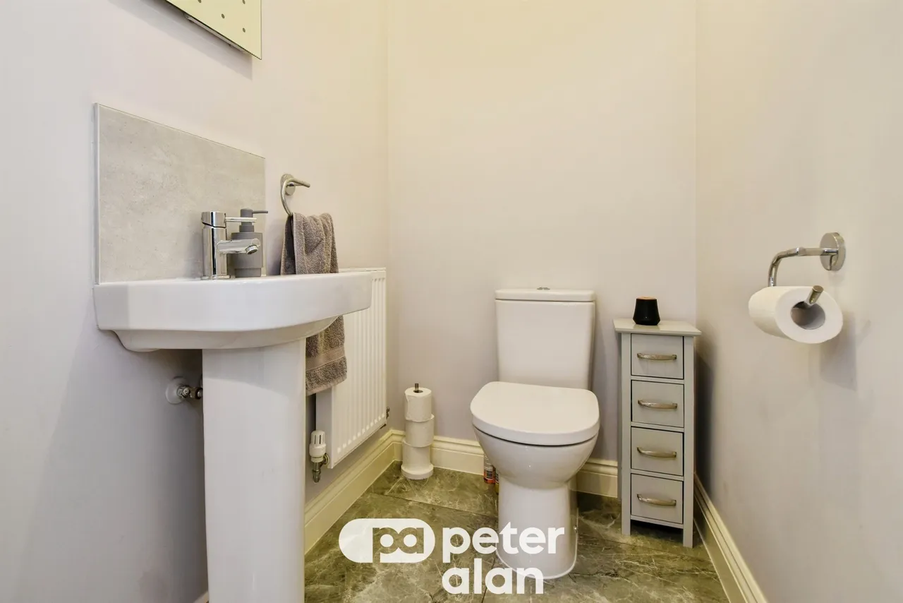 Llys Clarence Aberdare, CF44, photo 8
