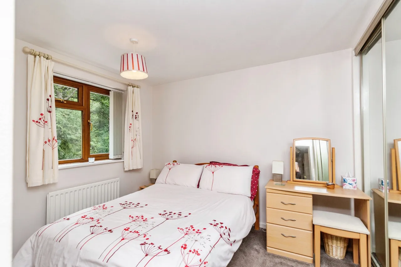 Cooke Drive, Telford, photo 11