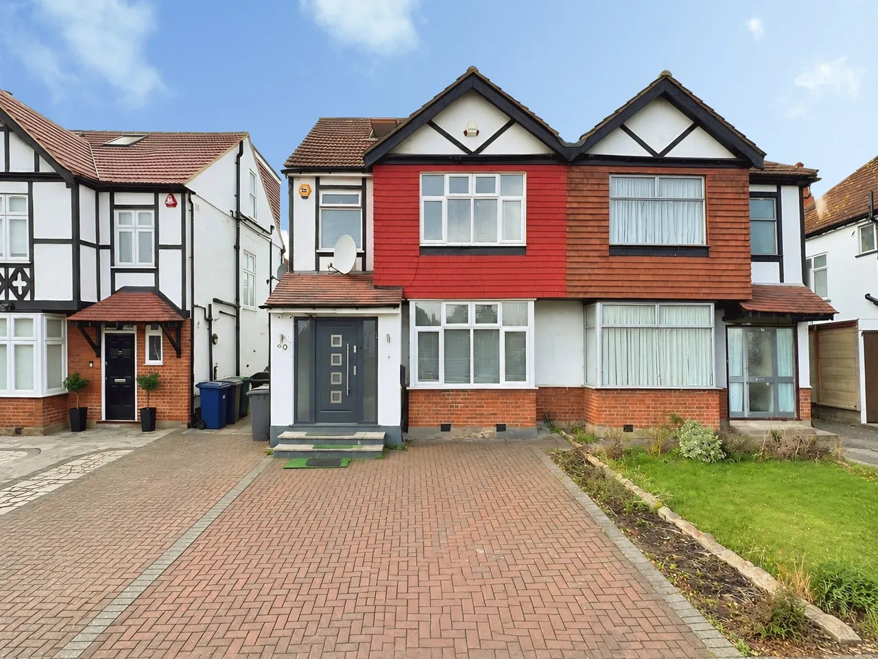 4 bed house for sale, Sefton Avenue, London, NW7