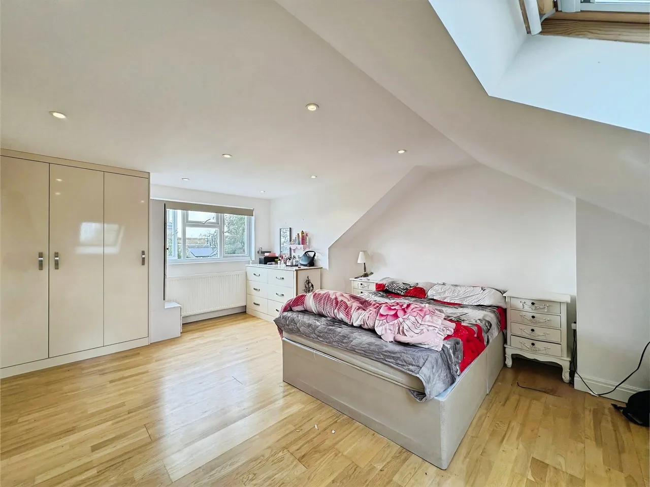 Sefton Avenue, London, NW7, photo 4