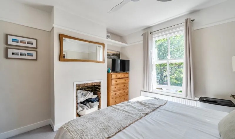 Victoria Place, Epsom, KT17, photo 5