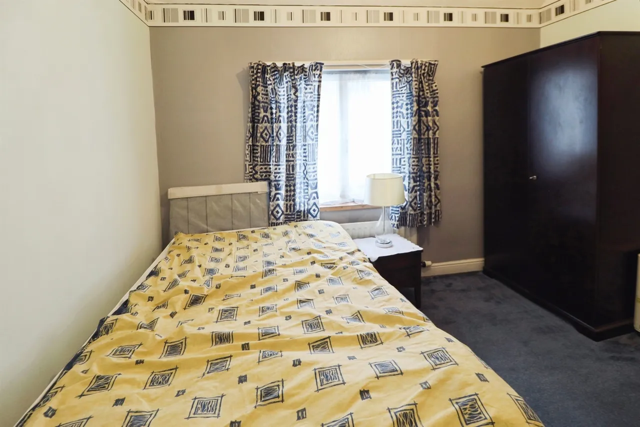 Oxford Street, Nantgarw, CF15, photo 21