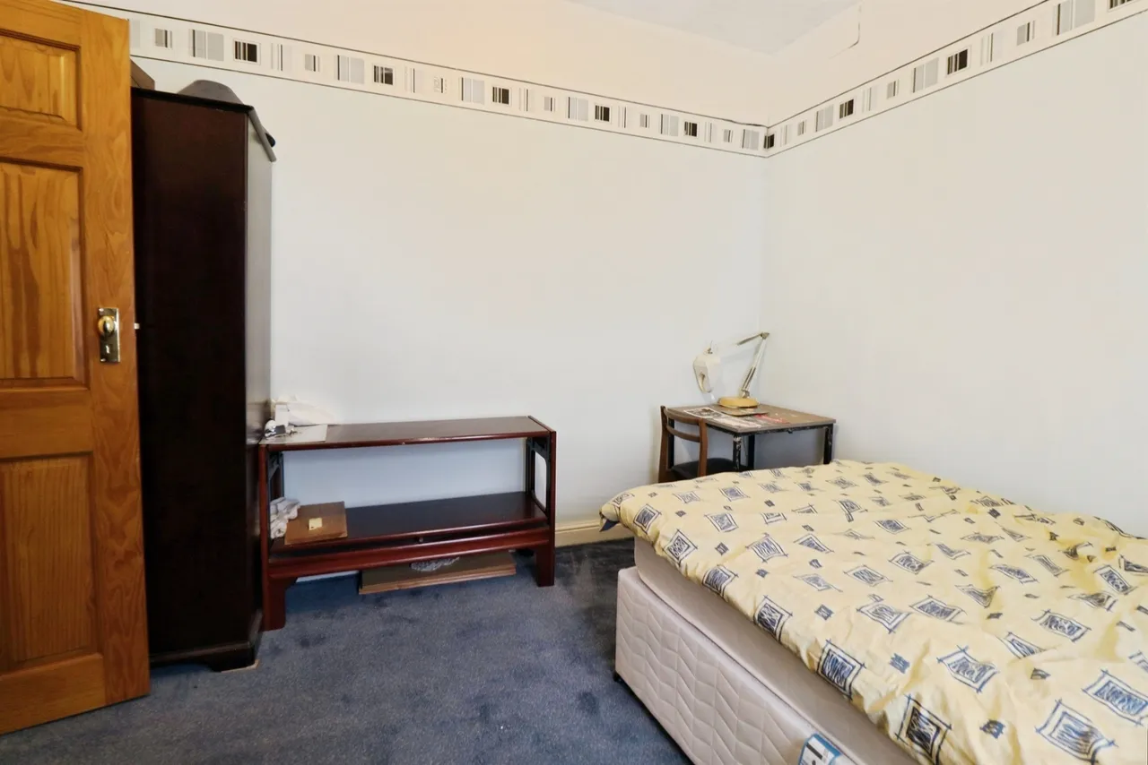 Oxford Street, Nantgarw, CF15, photo 20