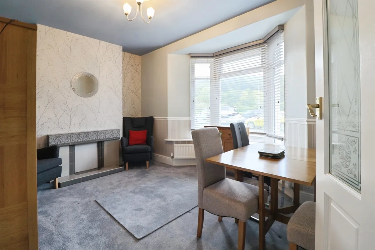 Oxford Street, Nantgarw, CF15, photo 3