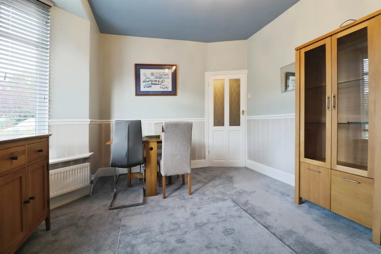 Oxford Street, Nantgarw, CF15, photo 4