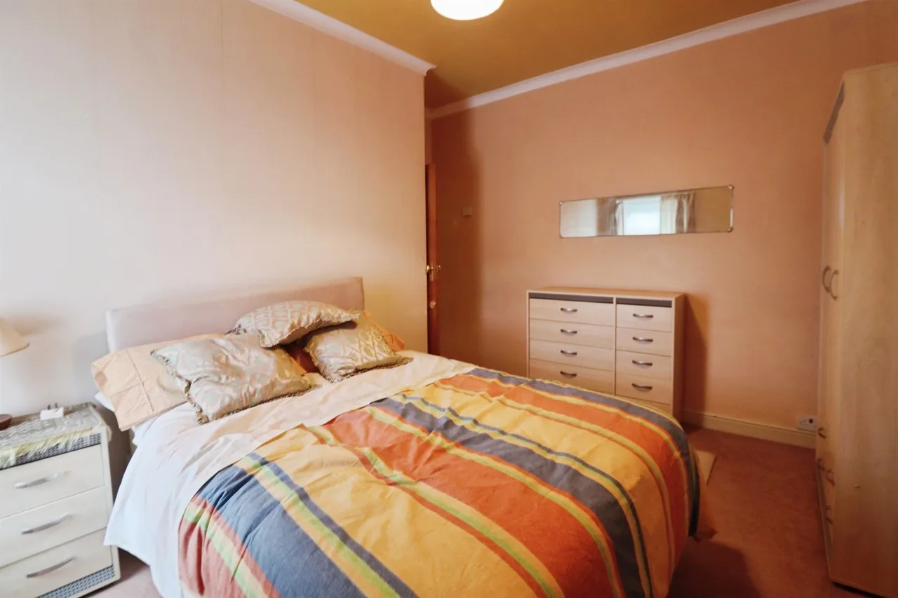 Oxford Street, Nantgarw, CF15, photo 16