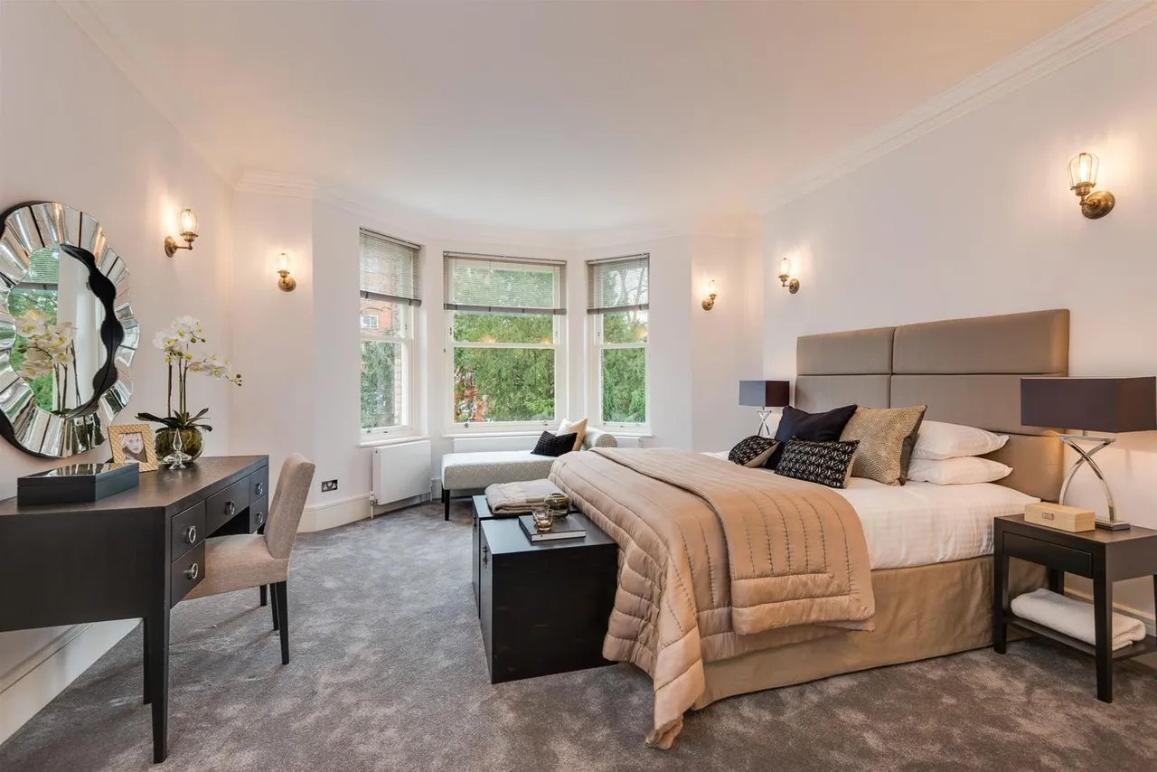 Willesden Lane, London NW2 5RE, photo 5