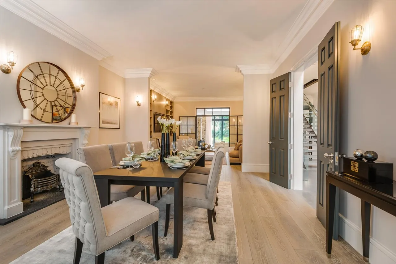 Willesden Lane, London NW2 5RE, photo 19