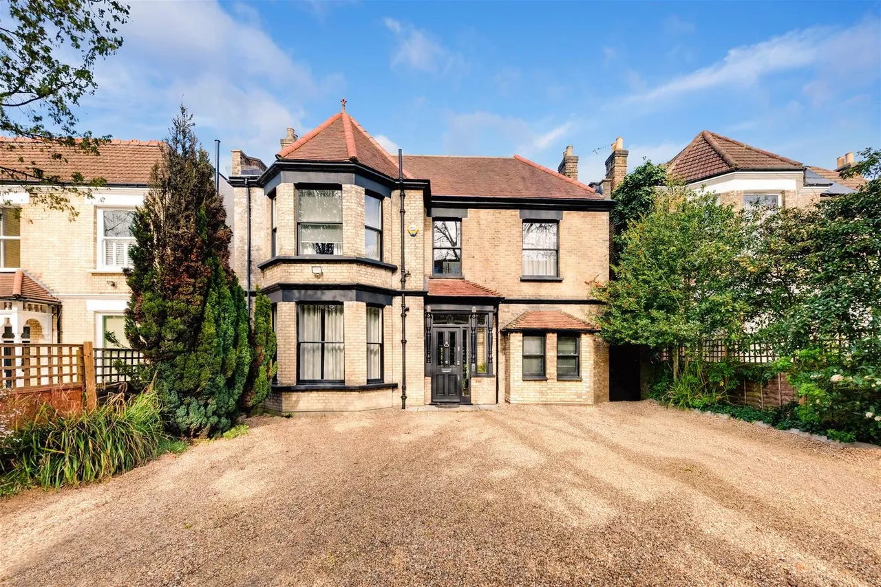 Willesden Lane, London NW2 5RE, photo 23