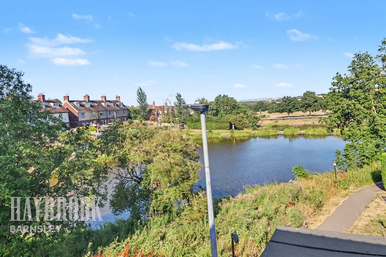Primrose Way, Hoyland, photo 27