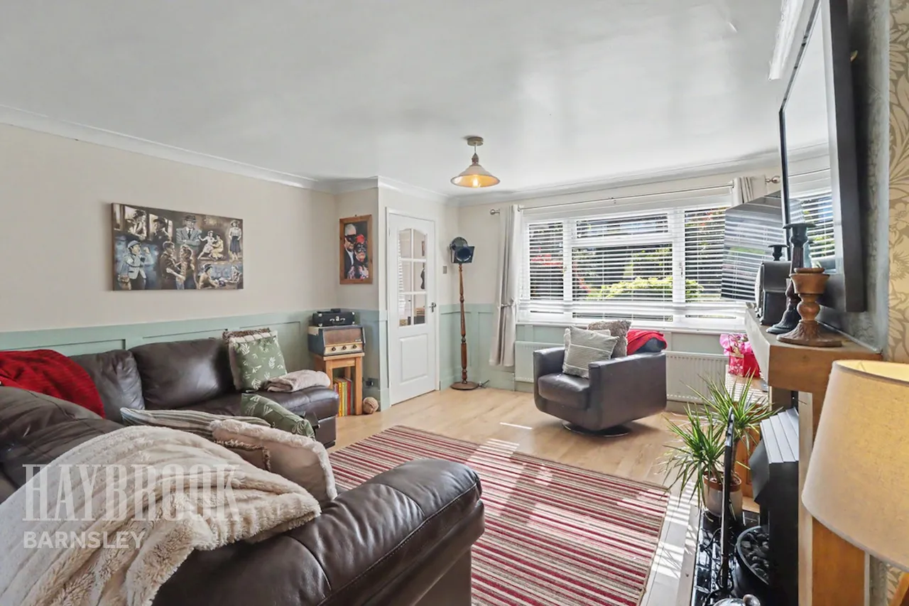 Primrose Way, Hoyland, photo 4