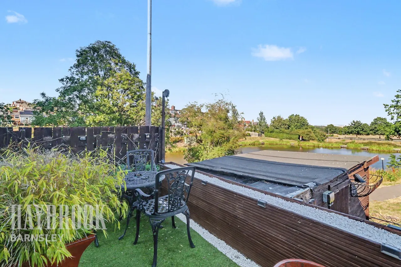 Primrose Way, Hoyland, photo 24