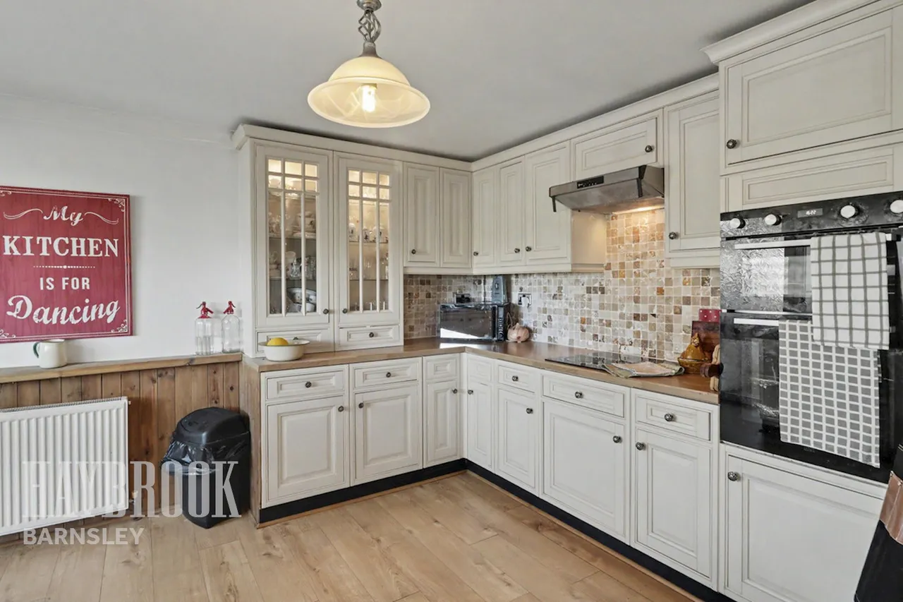 Primrose Way, Hoyland, photo 6