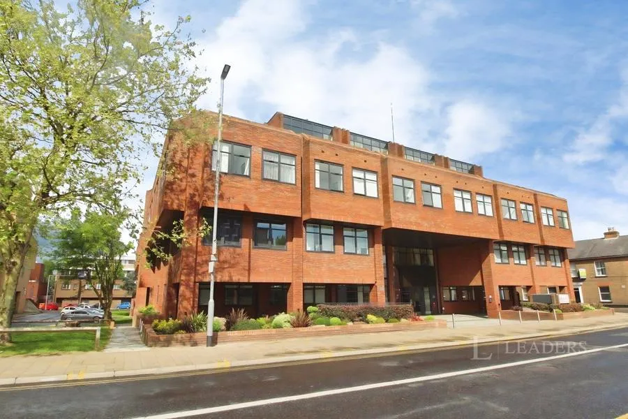1 bed flat to rent, Flowers Way, Luton, LU1