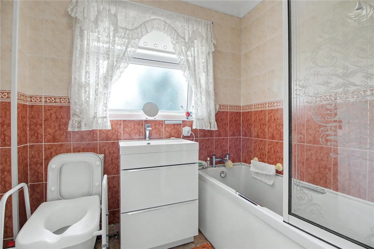 The Warren, Old Catton, NR6, photo 8