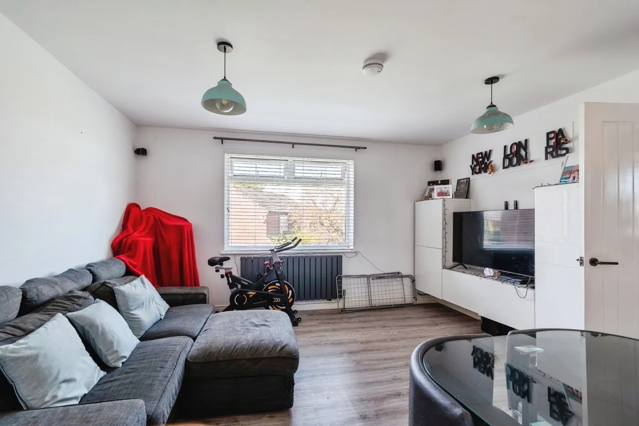 Gatcombe Drive, Stoke Gifford, Bristol, Gloucestershire, BS34, photo 9