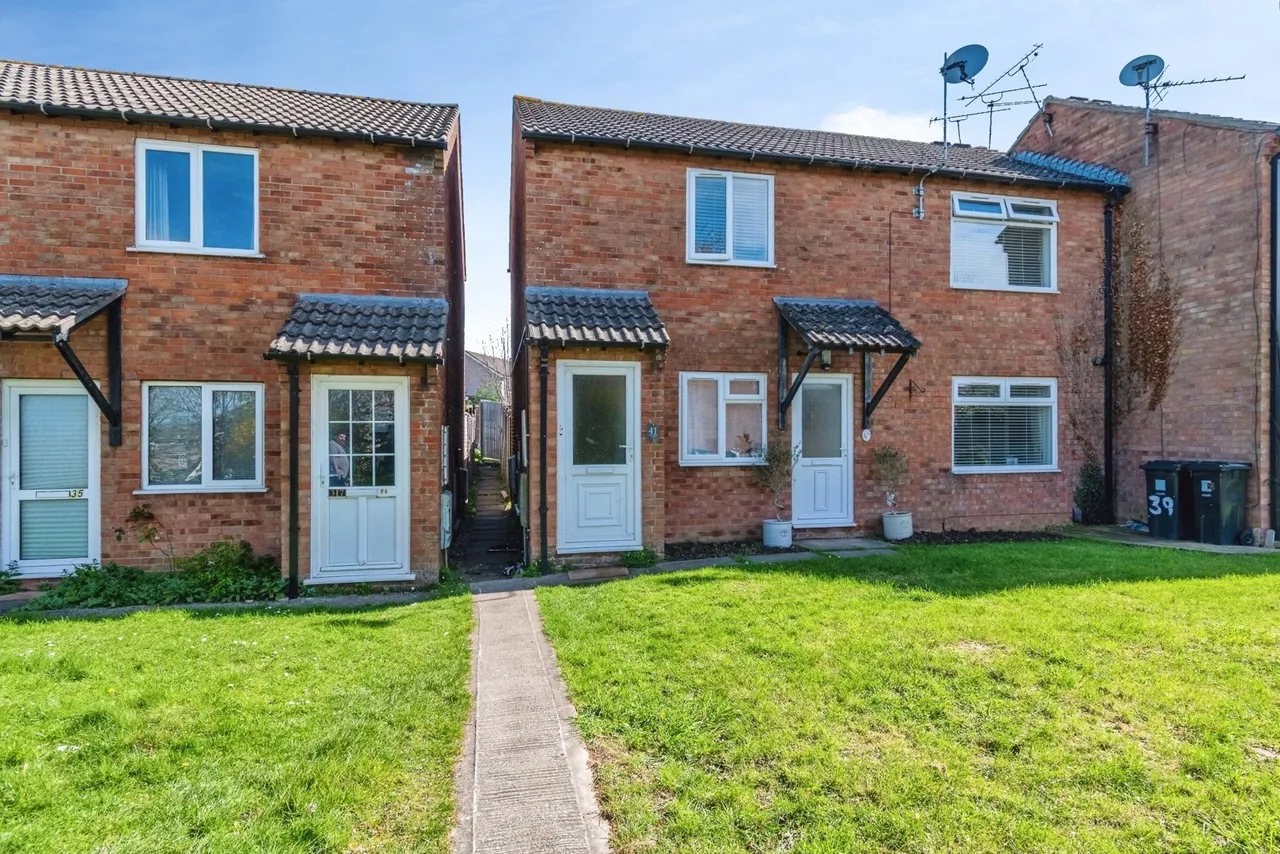 Gatcombe Drive, Stoke Gifford, Bristol, Gloucestershire, BS34, photo 18