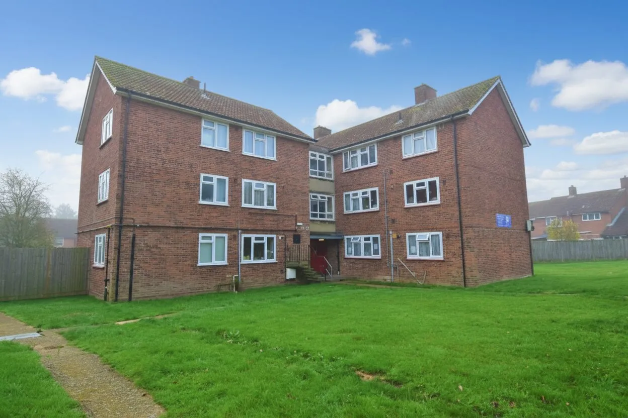 Compton Crescent, Northolt, UB5, photo 9