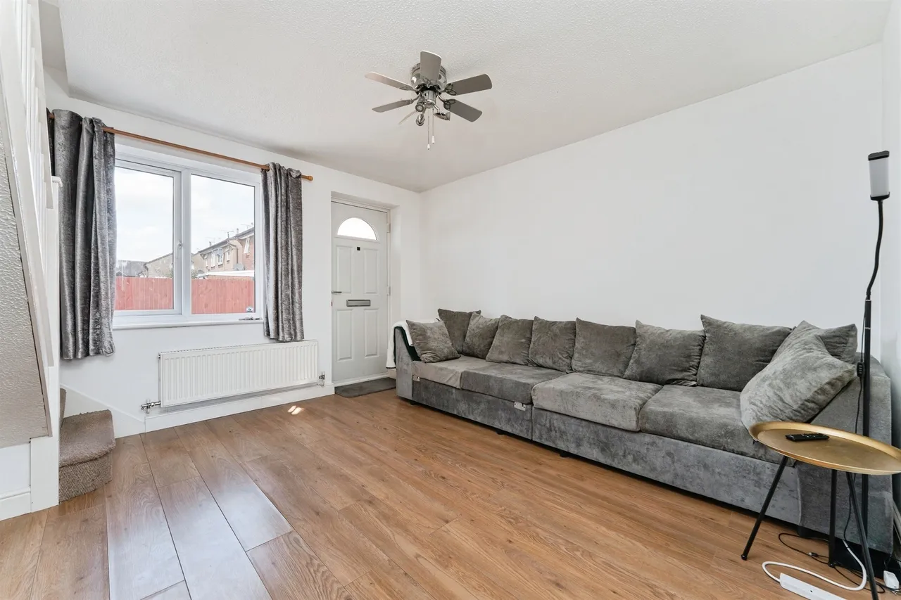 Peterhouse Crescent, March, photo 5