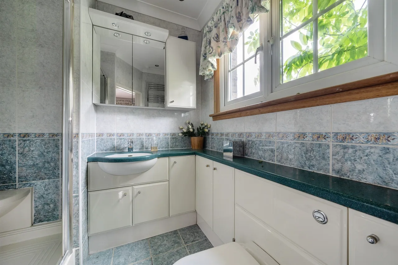 Wellington Road, Enfield, EN1, photo 15