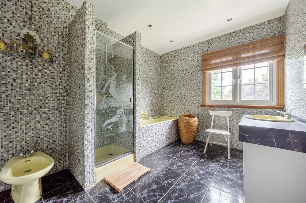 Wellington Road, Enfield, EN1, photo 16
