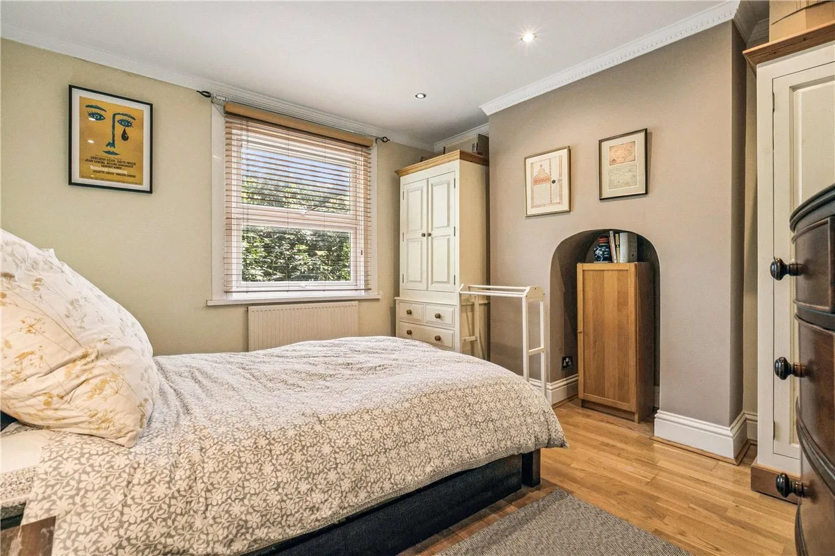 Fulham Palace Road, London, SW6, photo 14