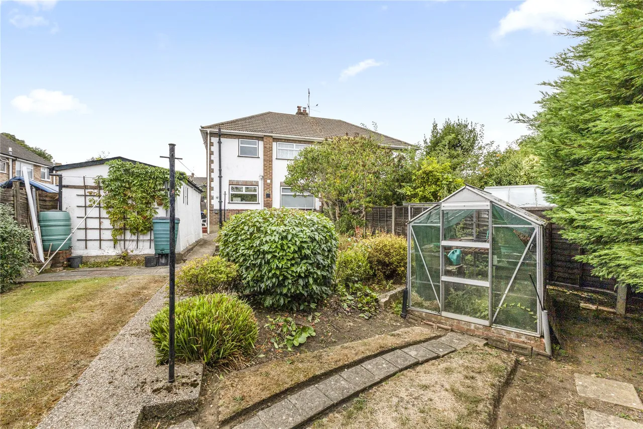 Sherwood Road, Knaphill, GU21, photo 15