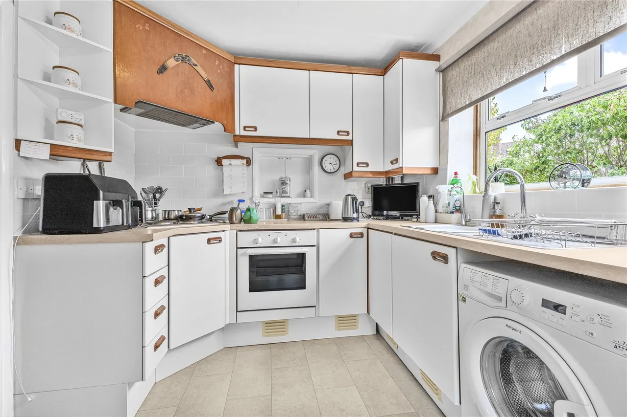 Sherwood Road, Knaphill, GU21, photo 7