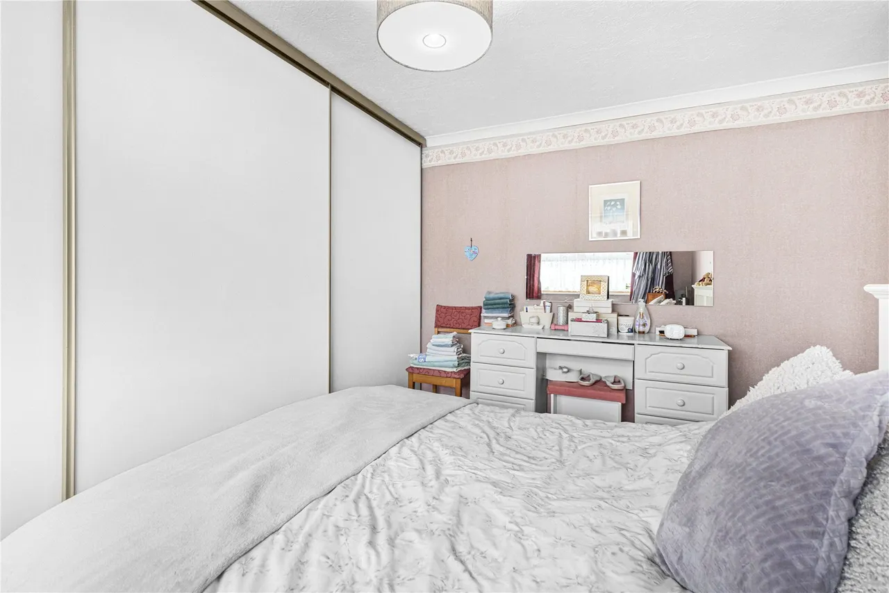 Sherwood Road, Knaphill, GU21, photo 9