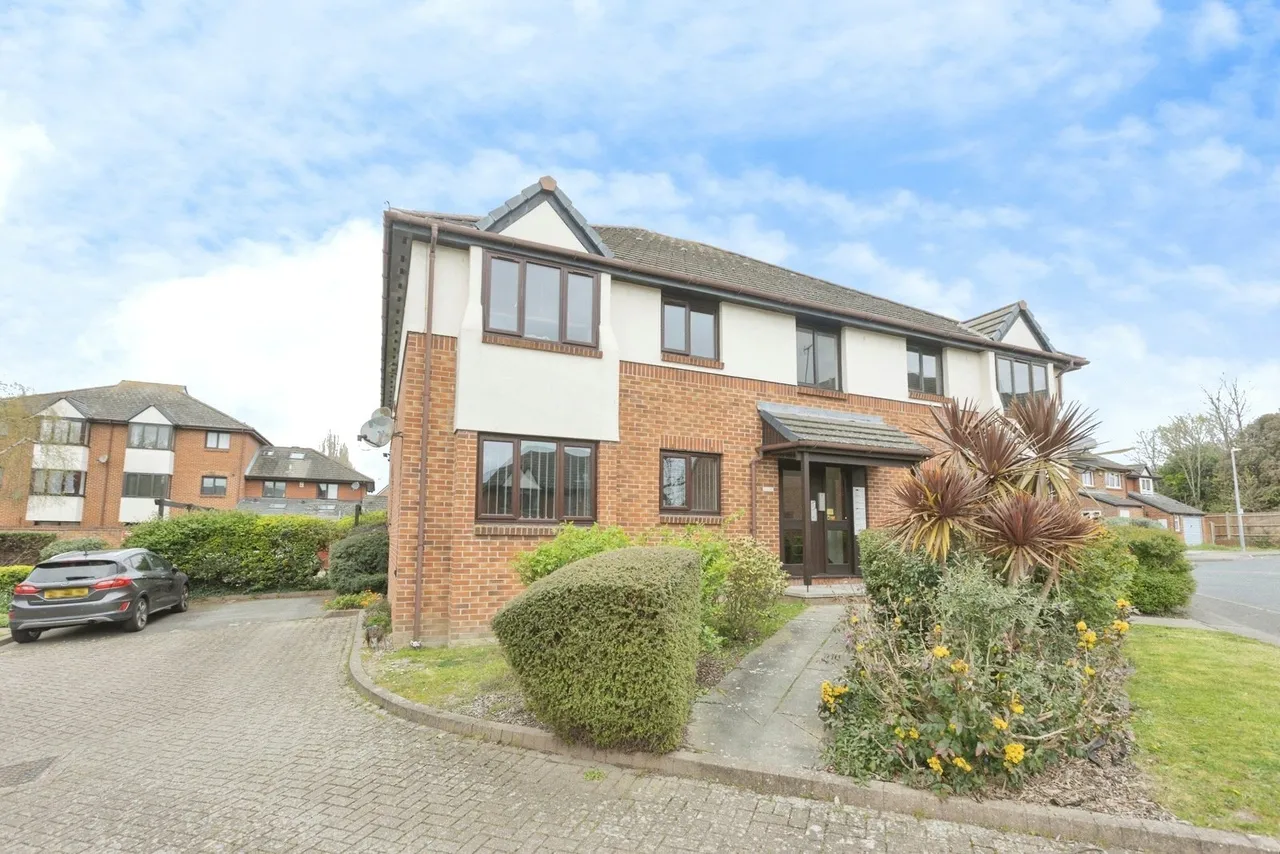 Haig Gardens, Gravesend, DA12, photo 2