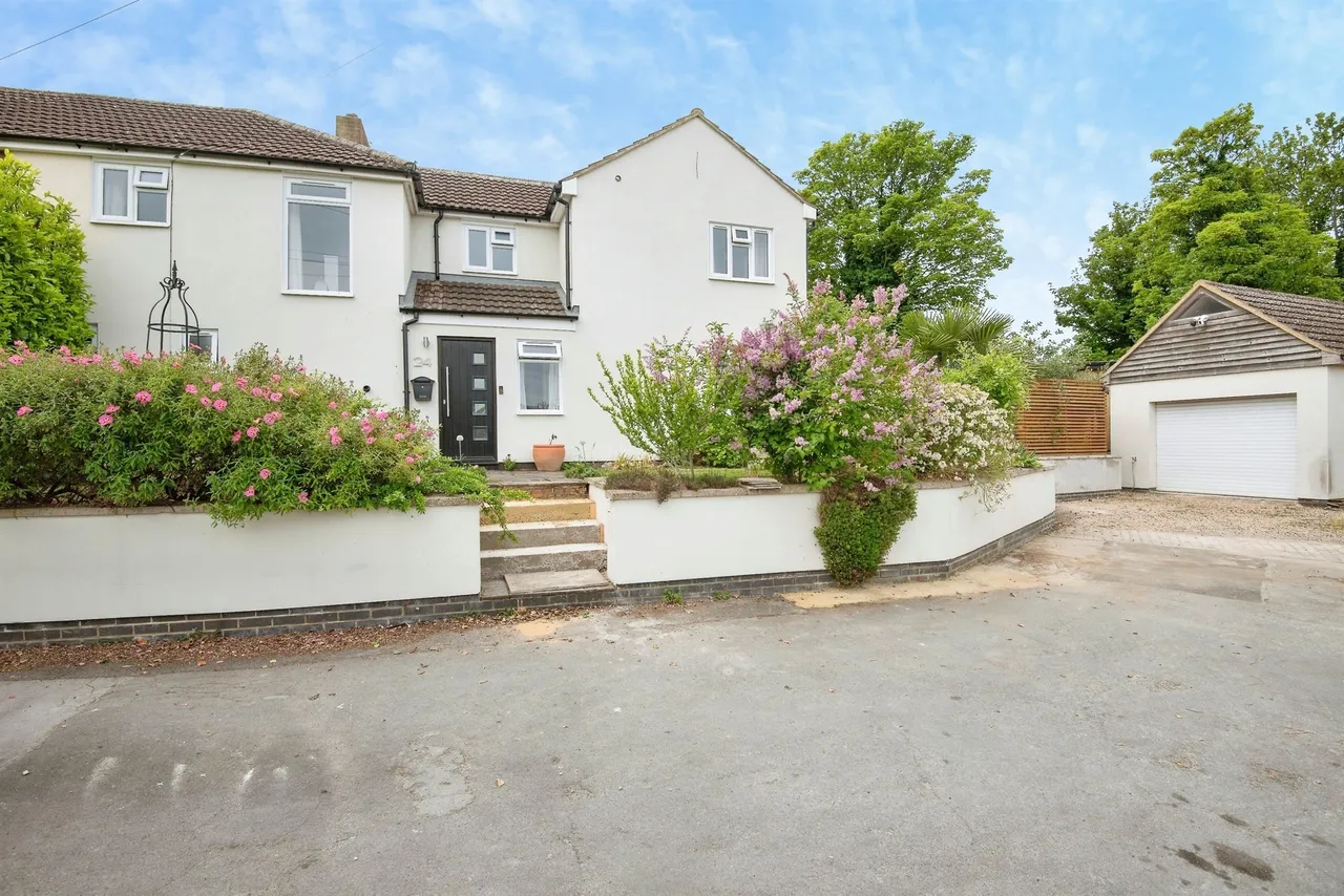 4 bed house for sale — Stake Piece Road, Royston