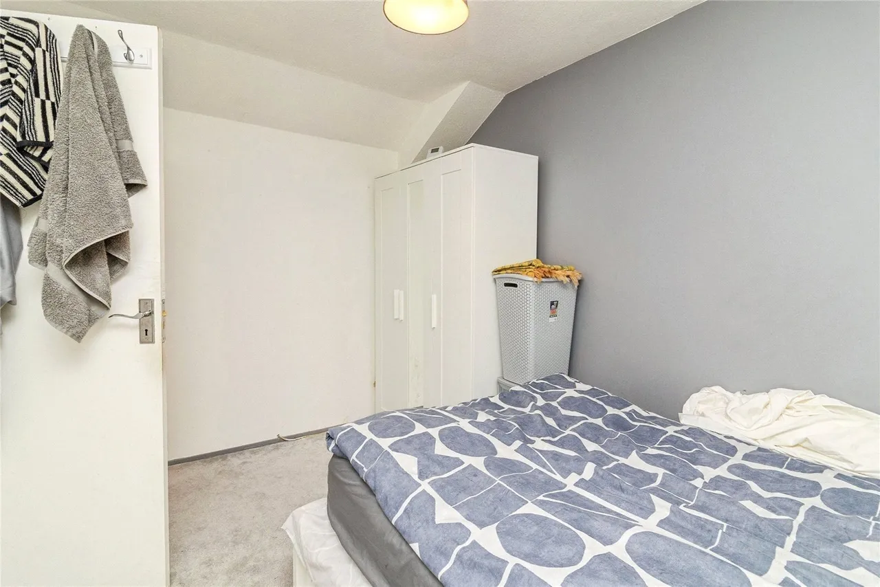 Crispin Road, Bradville, MK13, photo 13