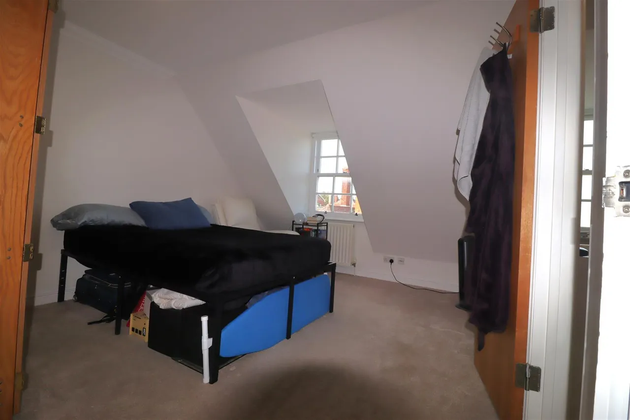 The Avenue, Newmarket, CB8, photo 8