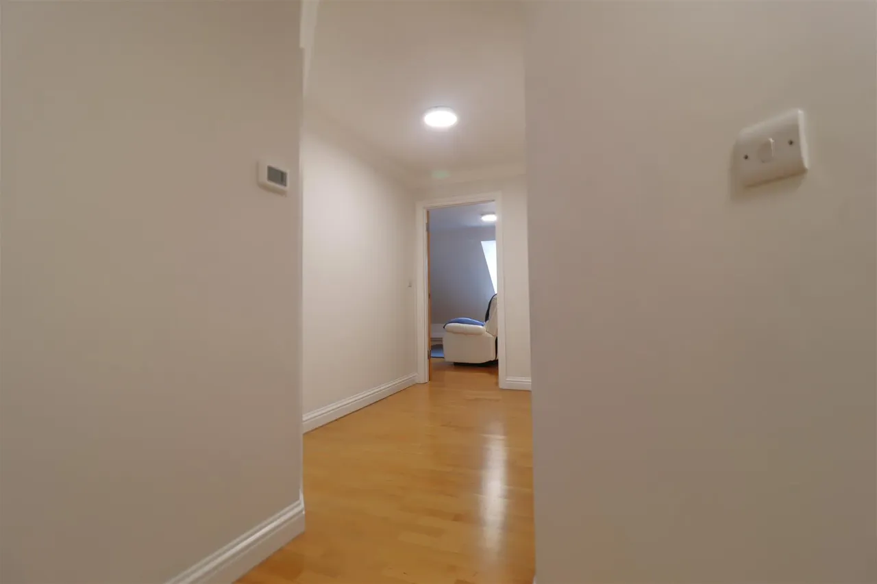 The Avenue, Newmarket, CB8, photo 9