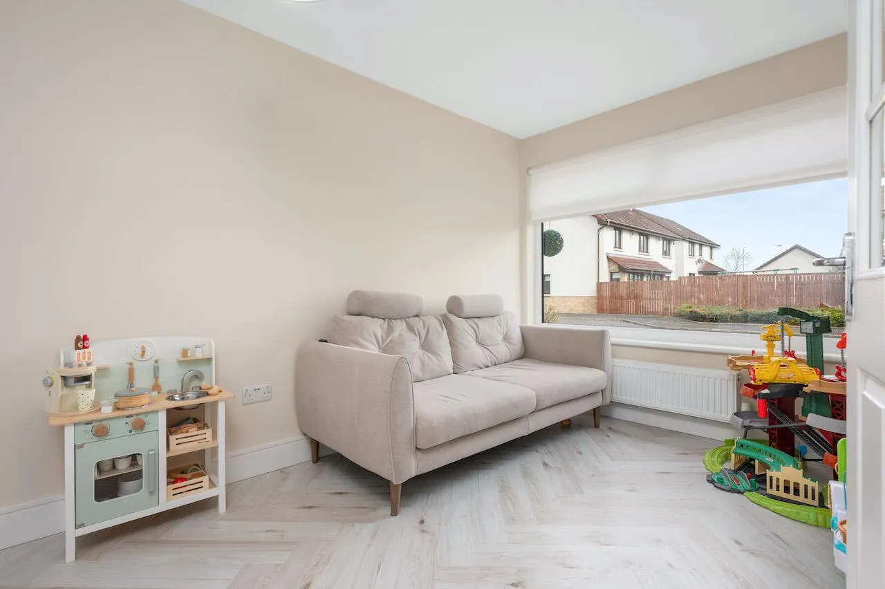 Greenfinch Avenue, Broadwood, Cumbernauld, G68 9GB, photo 10