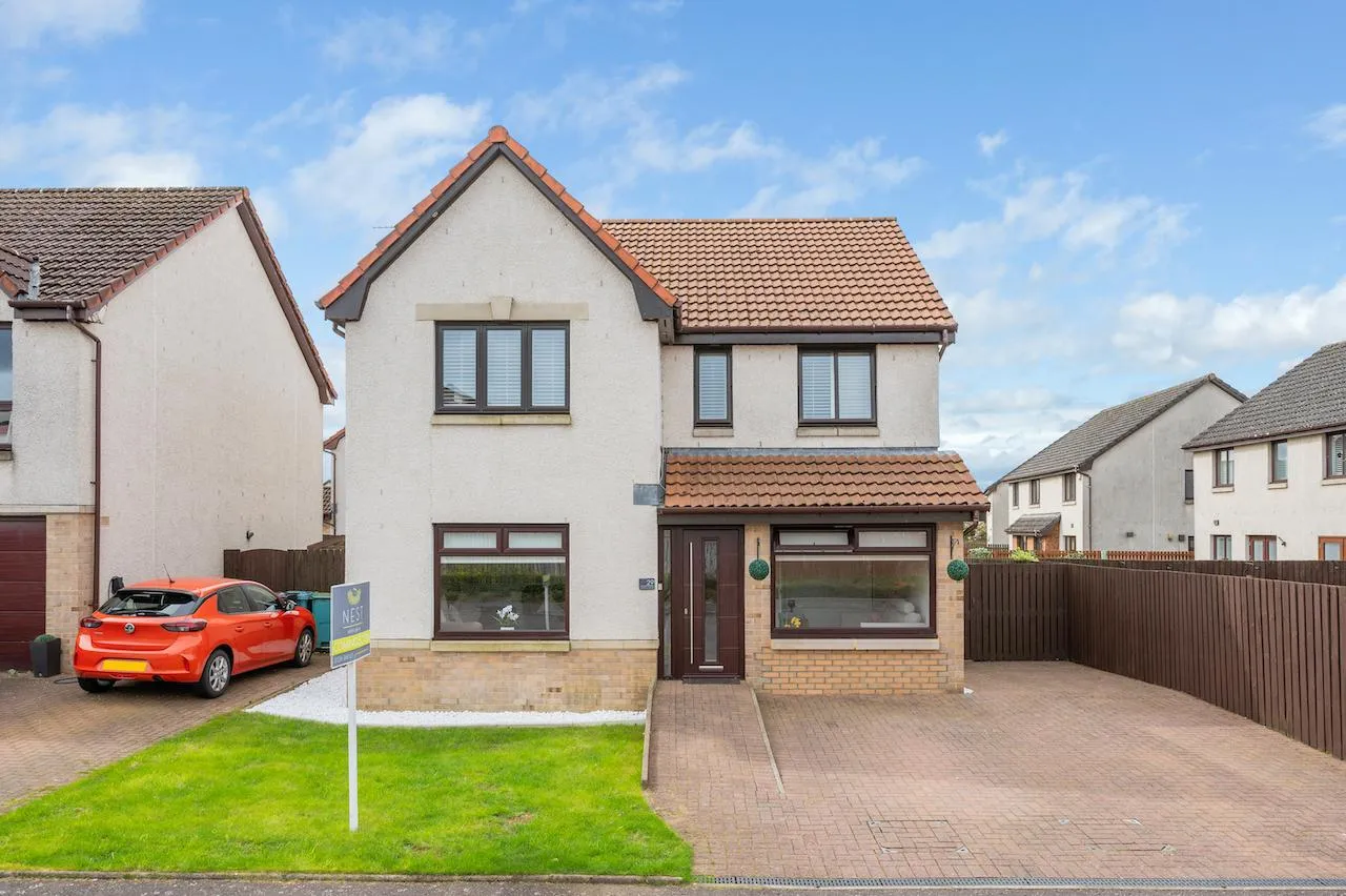 4 bed house for sale — Greenfinch Avenue, Broadwood, Cumbernauld, G68 9GB