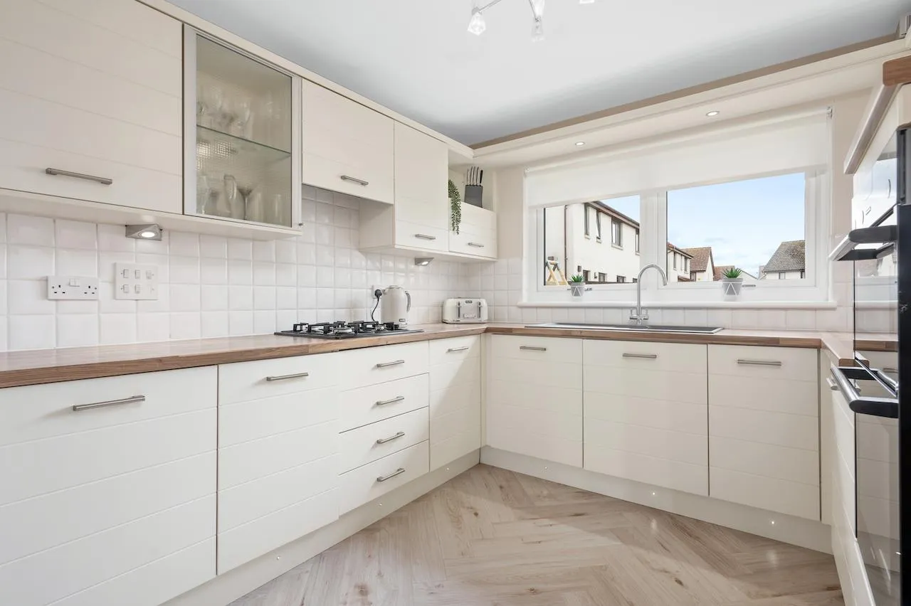 Greenfinch Avenue, Broadwood, Cumbernauld, G68 9GB, photo 12