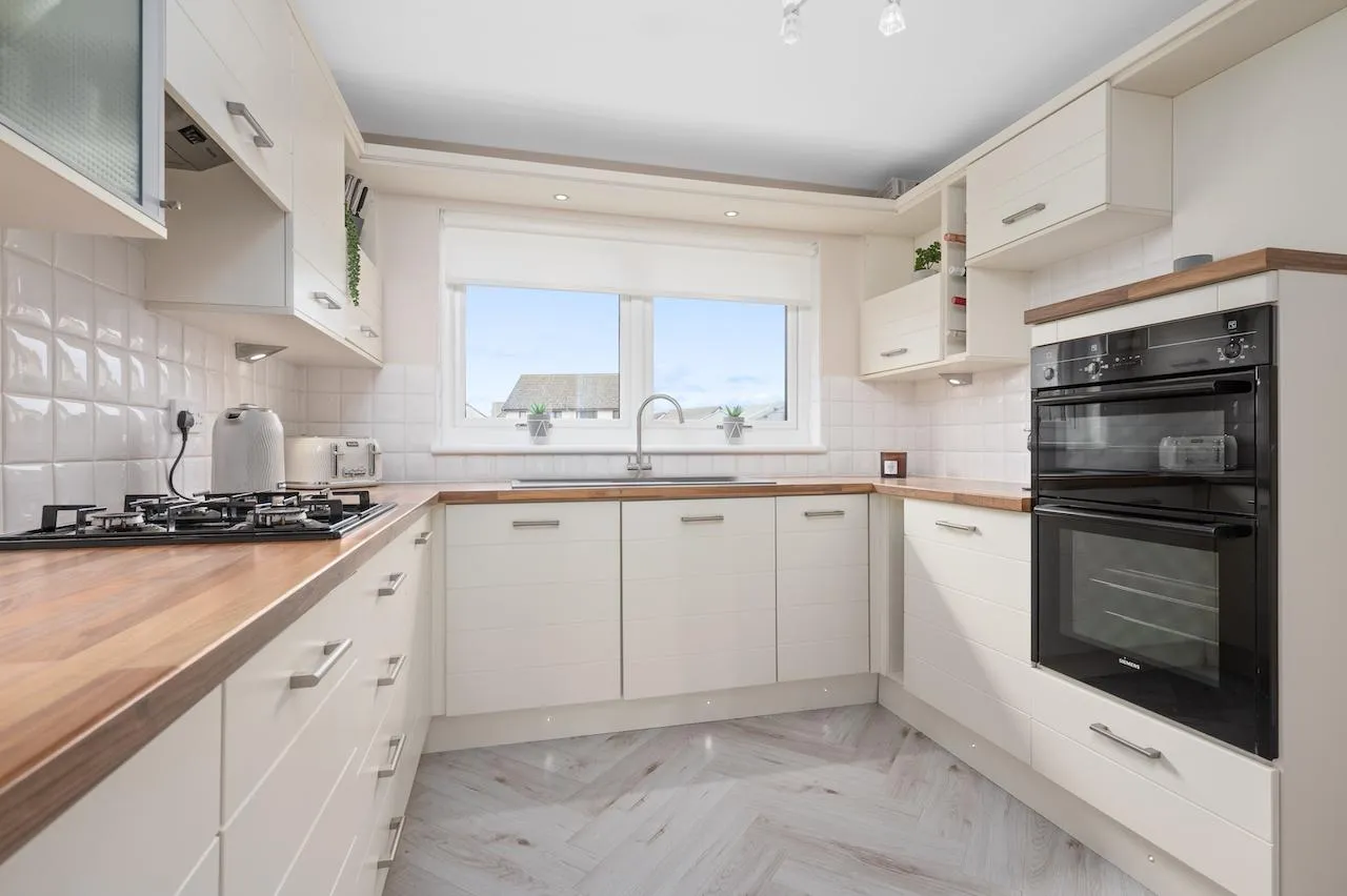 Greenfinch Avenue, Broadwood, Cumbernauld, G68 9GB, photo 13