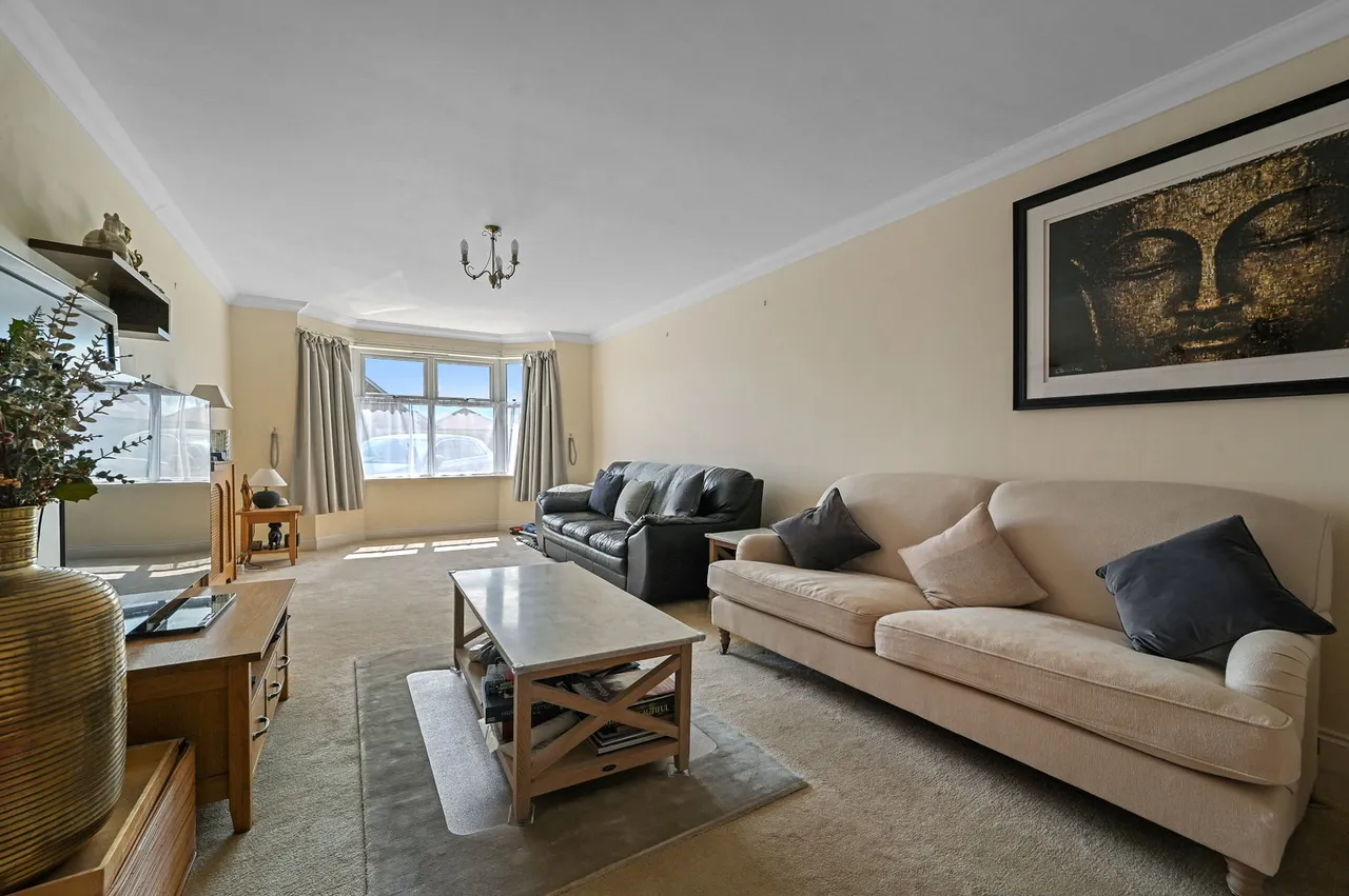 Thorpe Road, Weeley, Clacton-On-Sea, photo 8