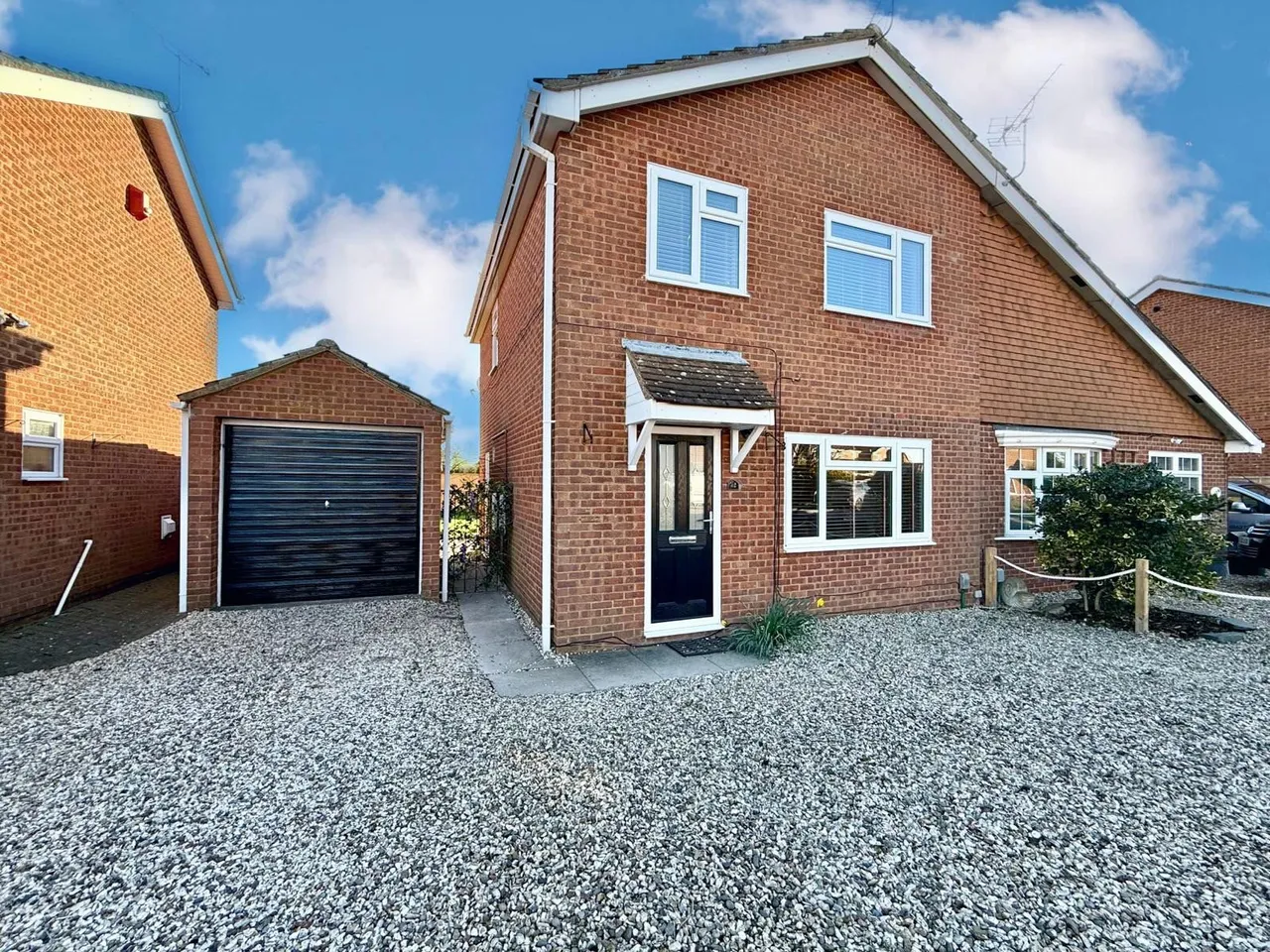 Barrowby Gate, Swindon, Wiltshire, SN3 4UH, photo 2