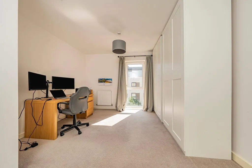 Chelsea Lodge, Wintergreen Boulevard, UB7, photo 8