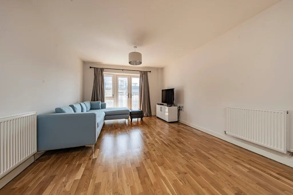 Chelsea Lodge, Wintergreen Boulevard, UB7, photo 16