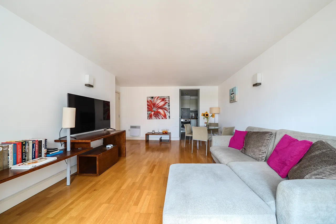 Plumbers Row, London, E1, photo 9