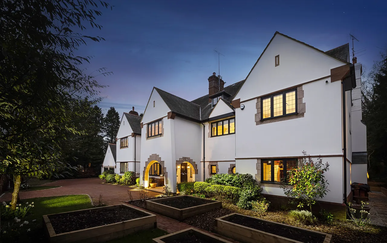 6 bed house for sale — Westfield Road, Beaconsfield, HP9