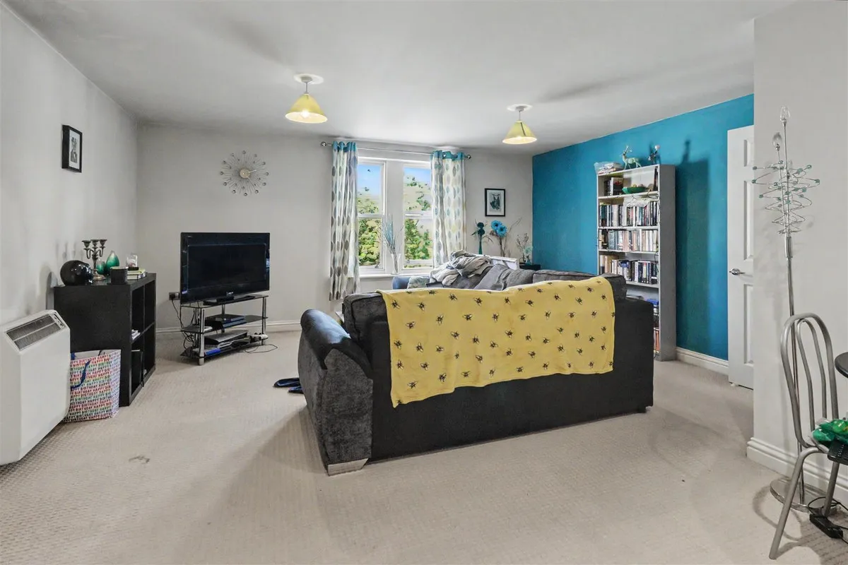 Stockwell Street, Leek, ST13, photo 9