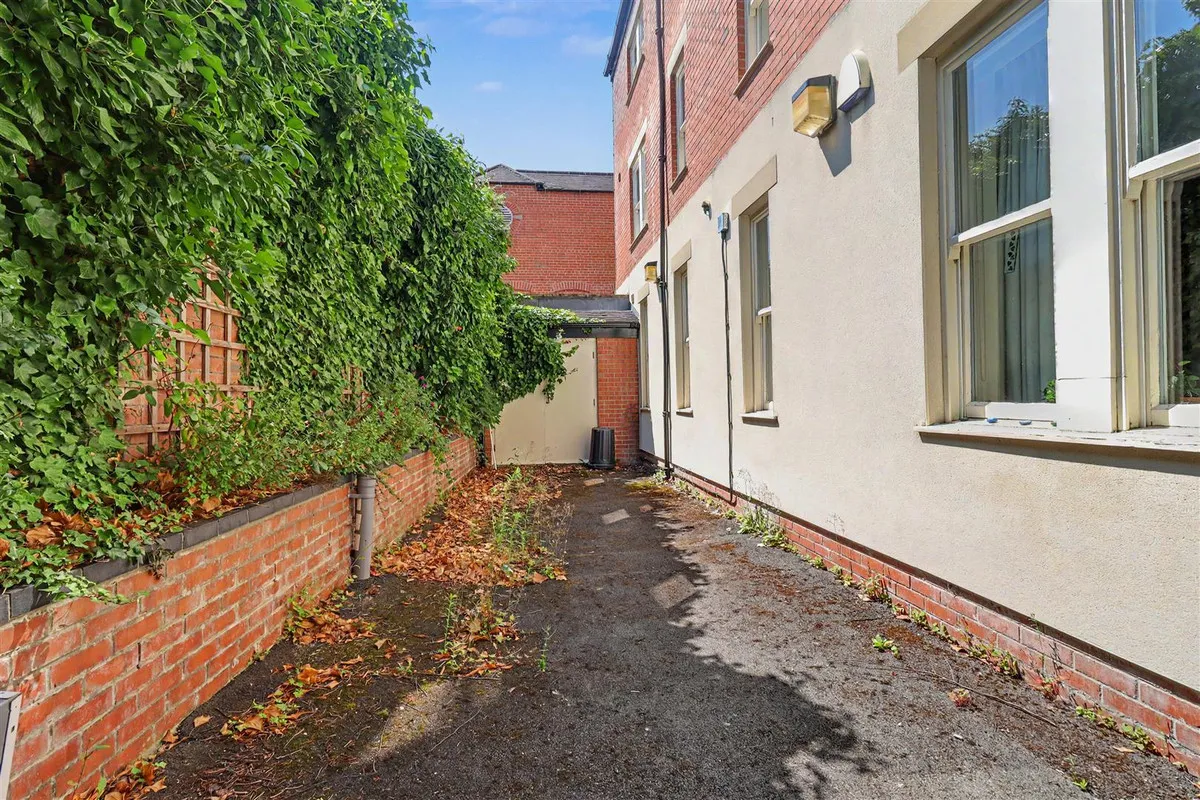 Stockwell Street, Leek, ST13, photo 14