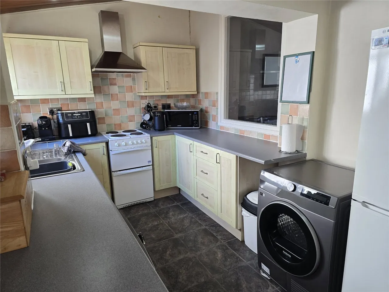 Eleanor Street, Caernarfon, LL55, photo 5